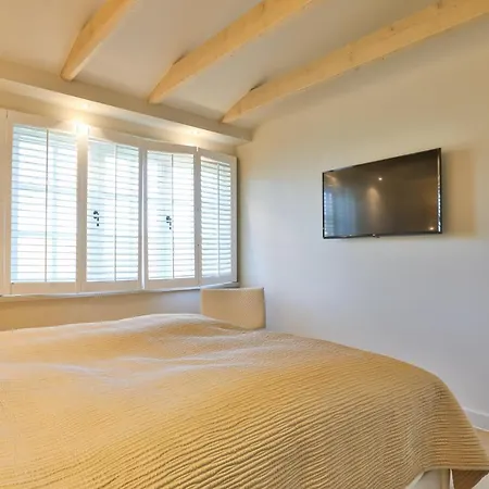 Loenhus Terpstich بيت للعطل